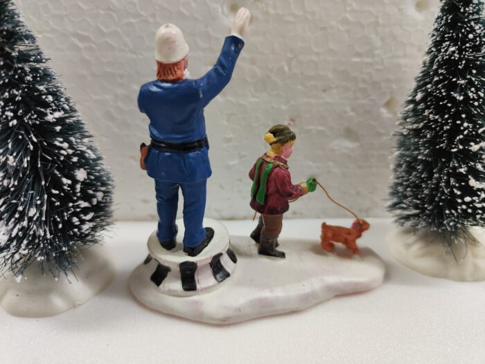 IMG20221017154745 Officer Spratt Makes Way - Afbeelding 3