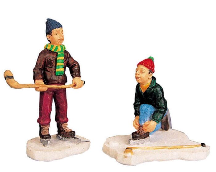 92358 Lemax Time Out,set of 2.* - Afbeelding 1