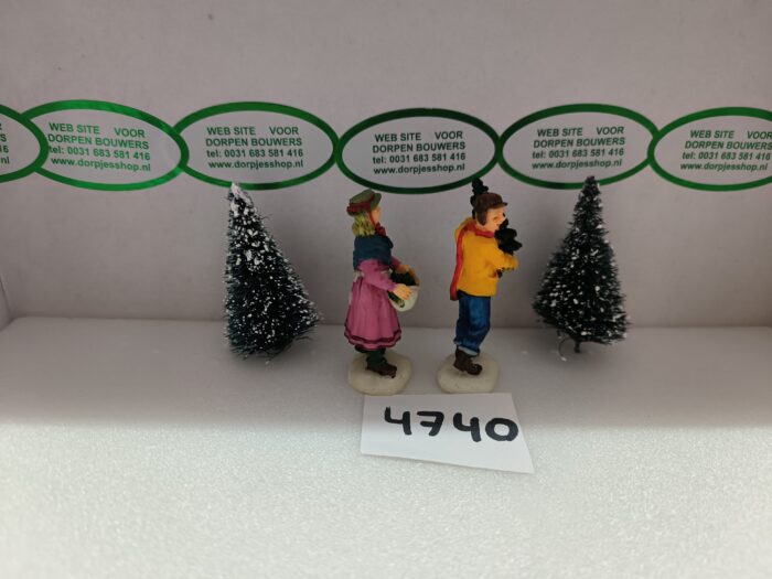 Foto 4740 Gathering Christmas Greens - Afbeelding 3