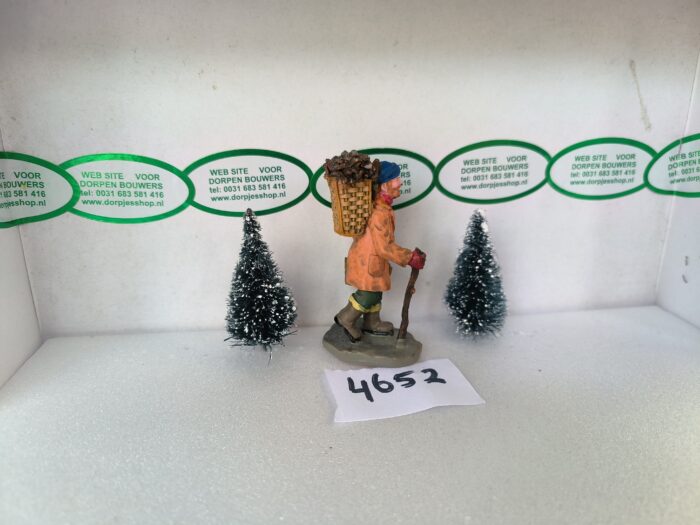 Foto 4652 Gathering Kindling - Afbeelding 3