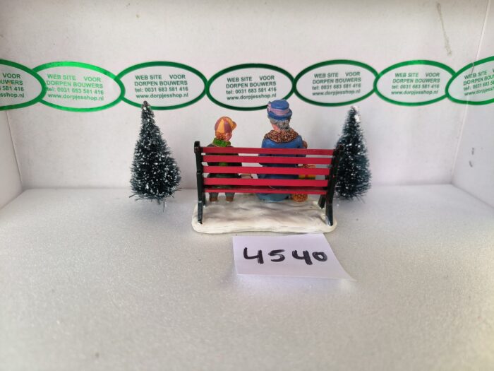 Foto 4540 Feeding The Birds - Afbeelding 3