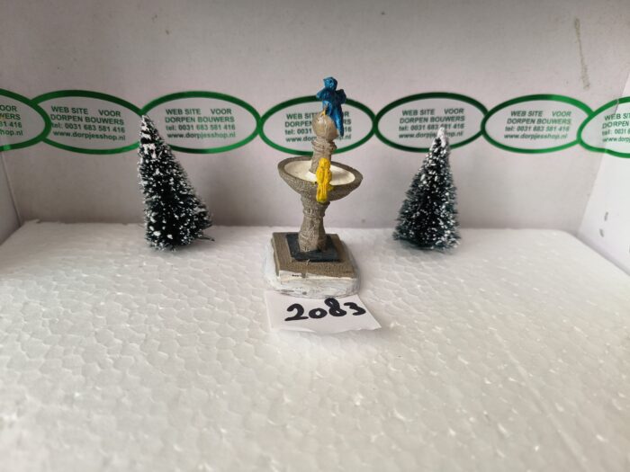 Foto 2083/6 Village Birdbath - Afbeelding 3