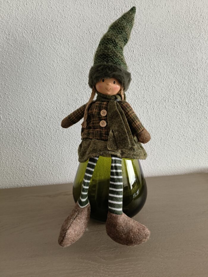 Meisje zittend groen - Afbeelding 3