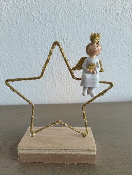 Verlichte ster met engeltje