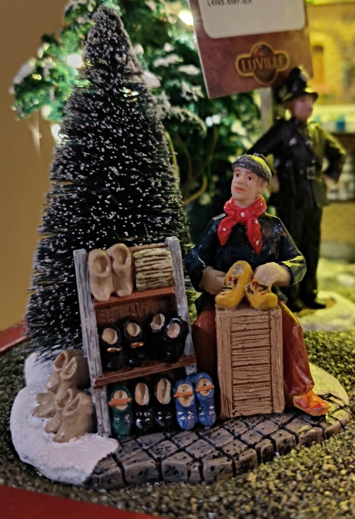 Selling wooden clogs - Afbeelding 4