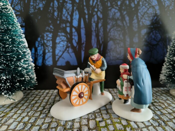 Heritage Village Knife Grinder - Afbeelding 5