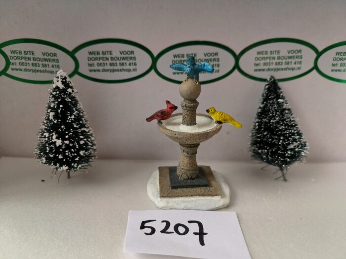 IMG20240417150011 Foto 5207/52 Village Birdbath - Afbeelding 1