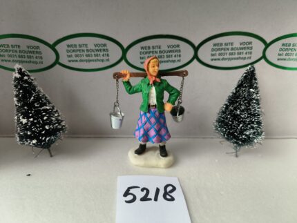 Foto 5218/52 Carrying Milk