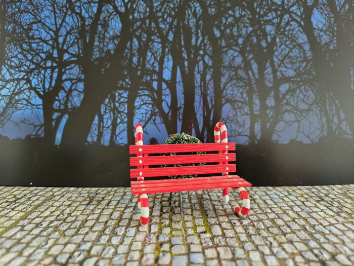 52669-1 Candy Cane Bench - Afbeelding 1