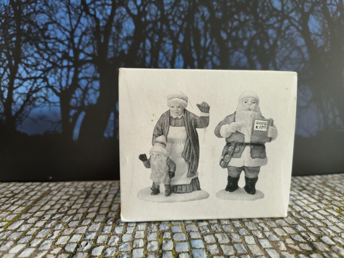 56090 €34.95 Santa & Mrs Claus - Afbeelding 4