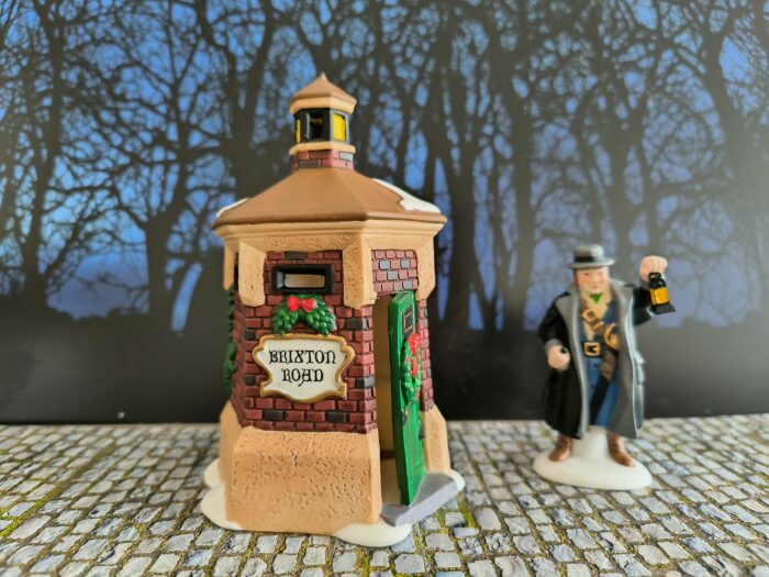 58390 €34.95 Brixton Road Watchman - Afbeelding 1