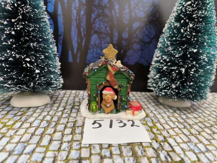 IMG20240517162533 Foto 5132/48 Decorated Light Doghouse - Afbeelding 1