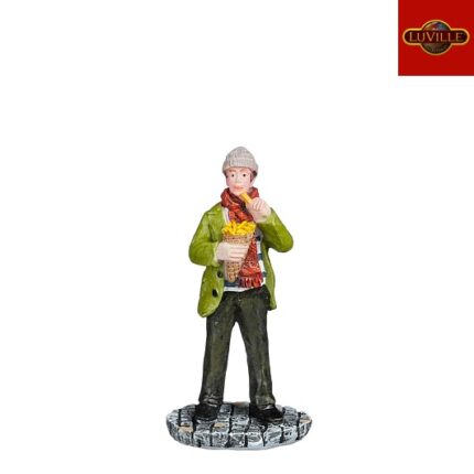 Market visitor eat fries