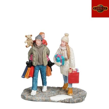 Market visitors family