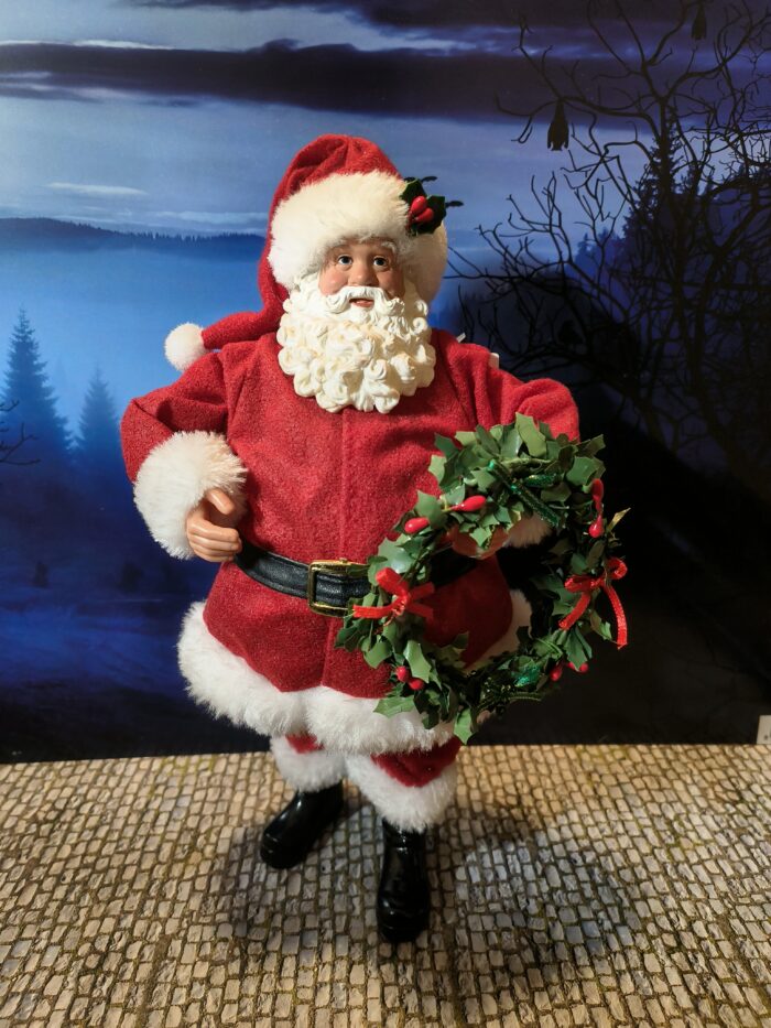 IMG20241202205619 9: Kerstman met kerstkrans - Afbeelding 1