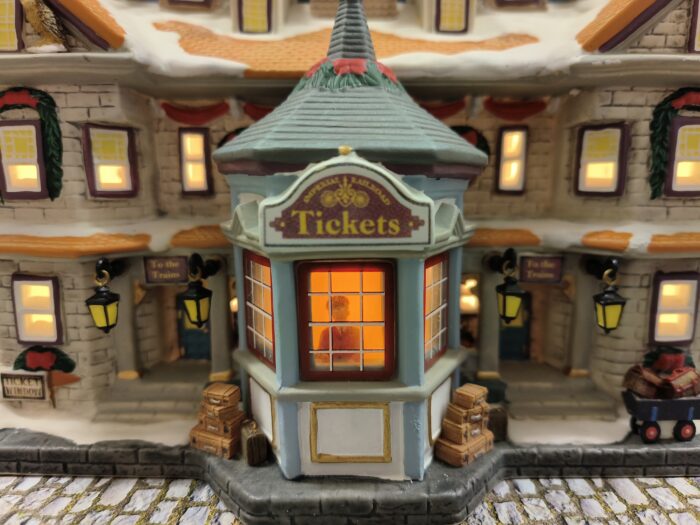 Bridbury Train Station - Afbeelding 3