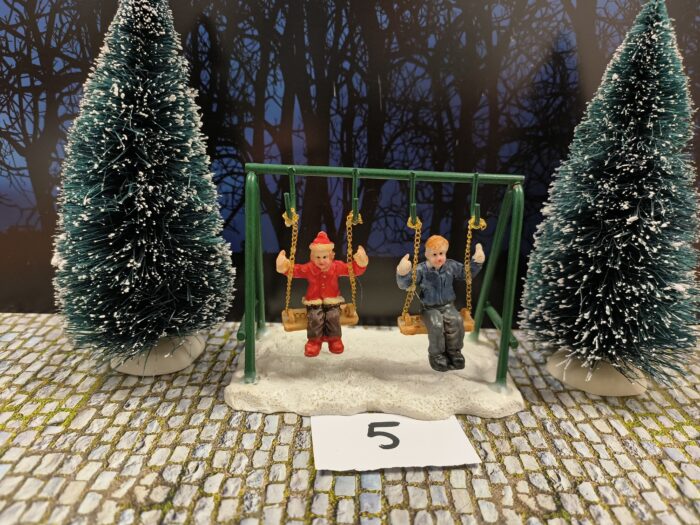 IMG20250430141148 Intratuin Foto 5 Kinderen op schommel - Afbeelding 1