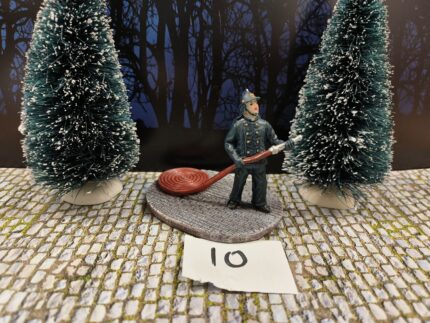 Intratuin Foto 10 Brandweerman met slang