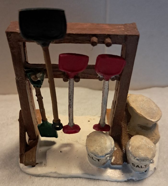 Shovels and salt - Afbeelding 1