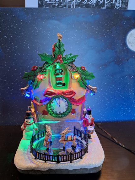 Holiday cuckoo clock