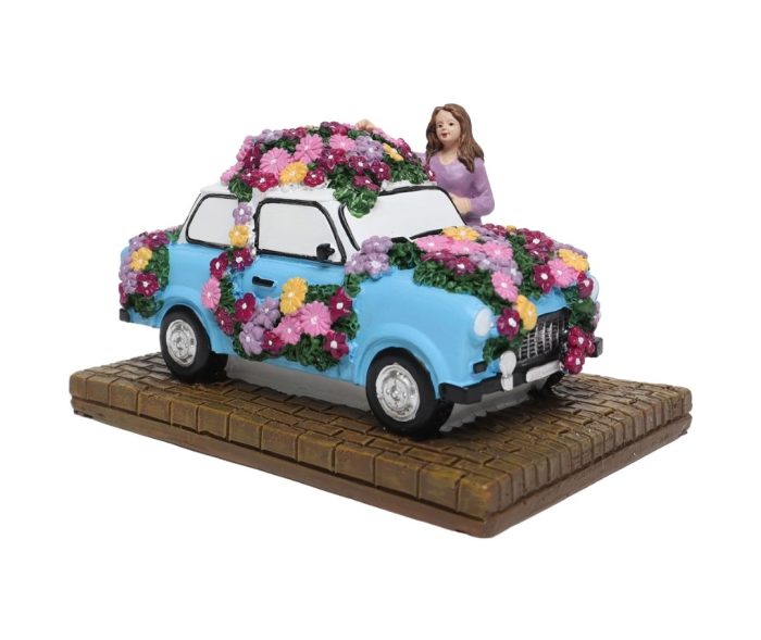auto Woman with flower car - Afbeelding 1