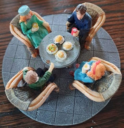 Intratuin Terras Met 4 Mensen.*