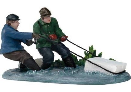 DV IJsblok Uit Het Water Halen.*