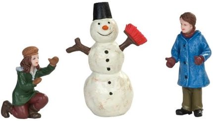 DV Kinderen Maken Sneeuwpop.*