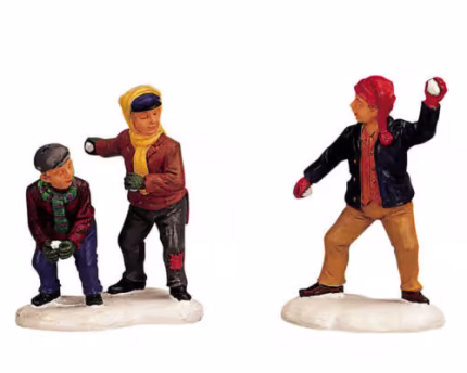 Lemax Snowball Fight.*