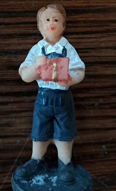 X-Mas Jongen Met Kado.*