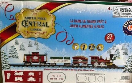 Lionel North Pole Central Lines.*