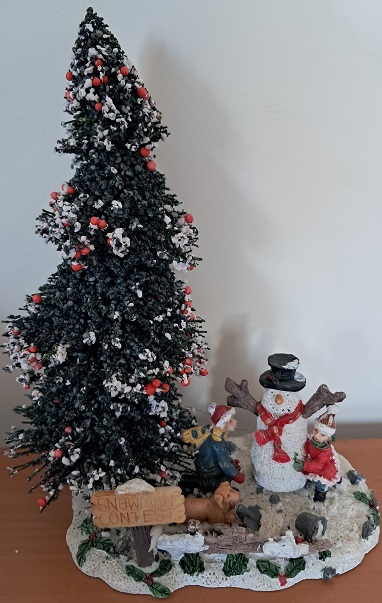 X-Mas Snowman Contest.*