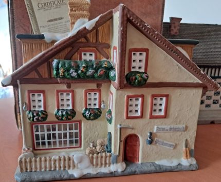 Luville Anton Aus Schneewald House.*