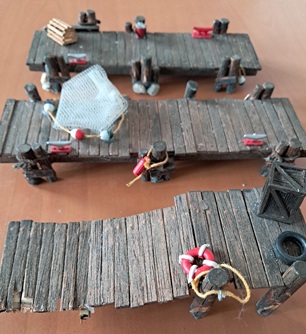 Lemax Wooden Docks,set of 2.*