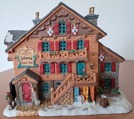 Lemax Johann's Chalet Inn.*